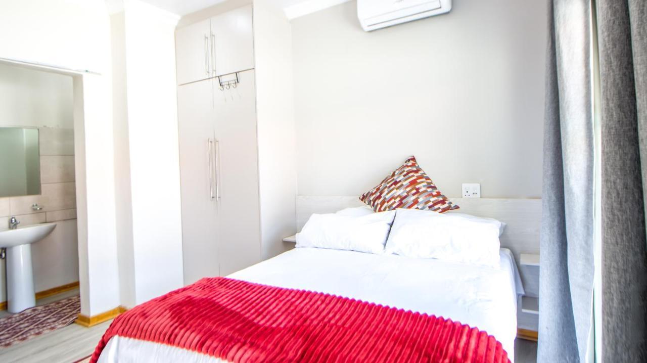 10 Tula Bed & Breakfast Welkom Exterior photo