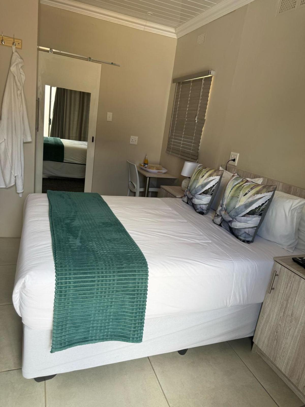 10 Tula Bed & Breakfast Welkom Exterior photo